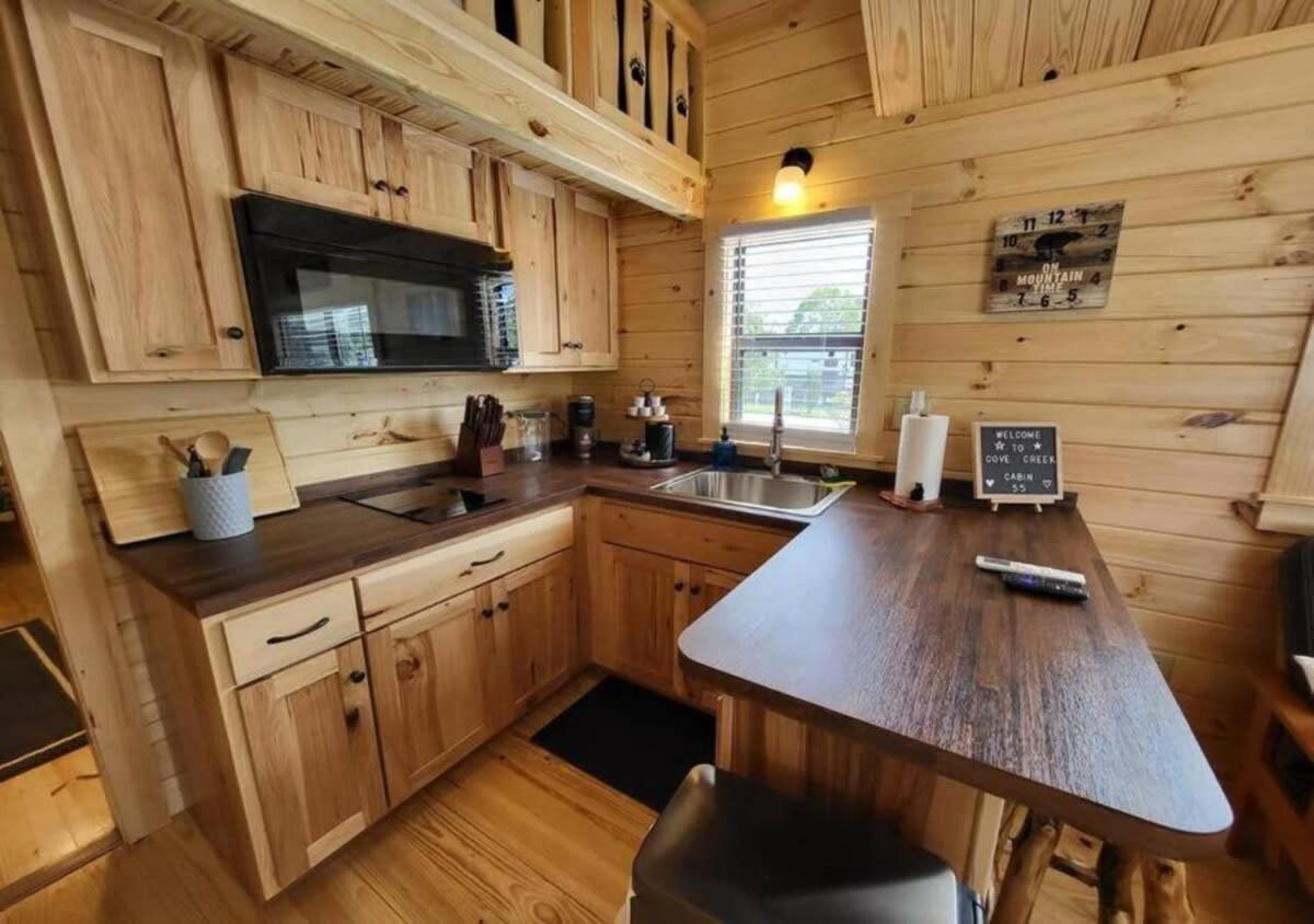 Picturesque Family Cabin With Loft In Tennessee Сев'єрвілл Екстер'єр фото